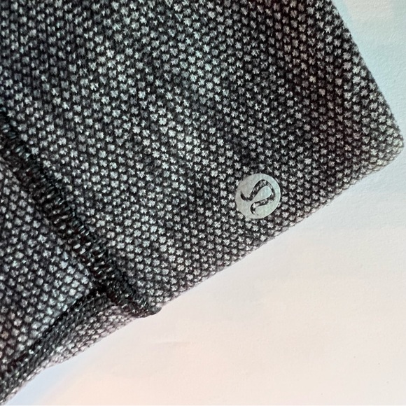 Lululemon Capri Length grey leggings - Picture 6 of 8